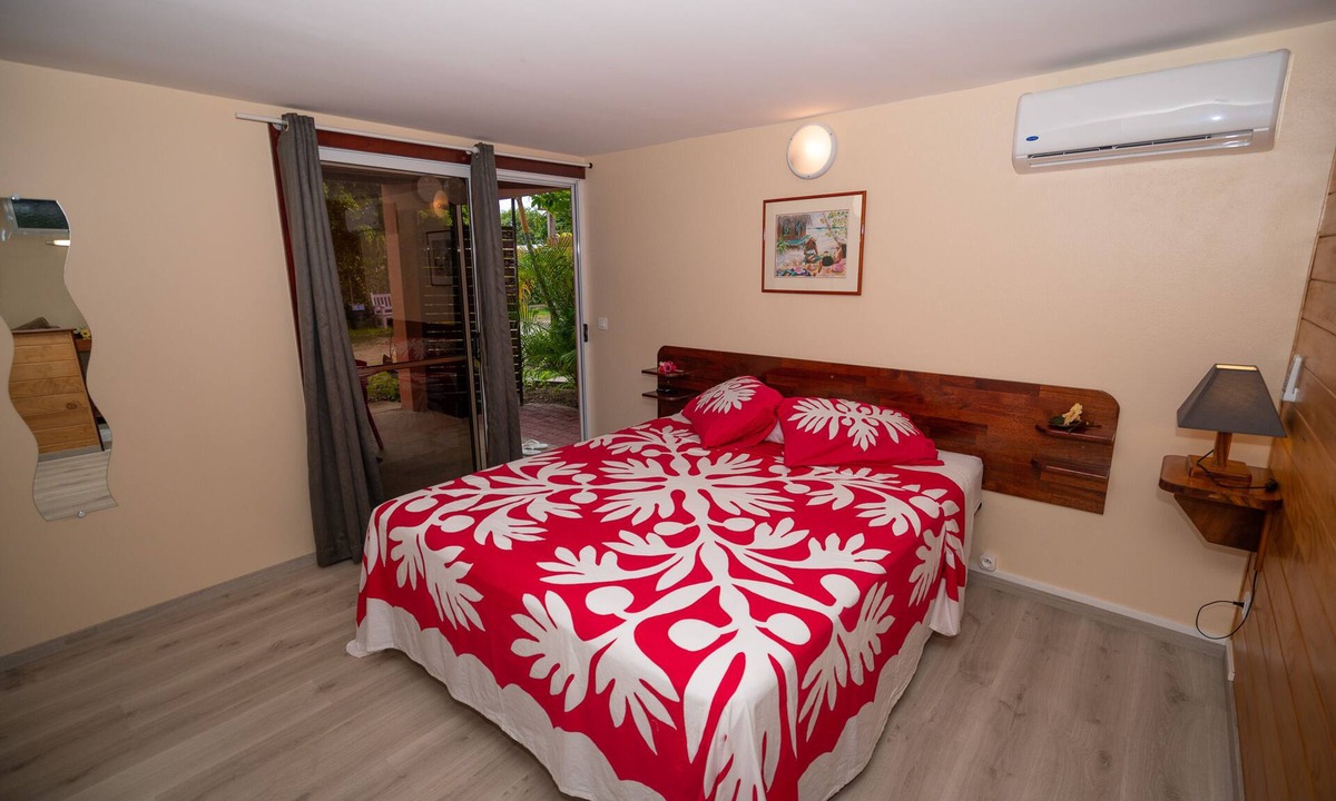 Bora Bora Hotel | Chambre double supérieure et salle de bain privée
