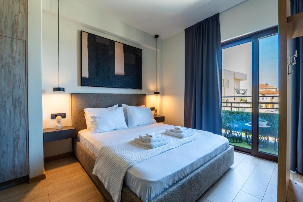 Halepa Apartment | Chania Mamouth Studio with Sea View Balcony