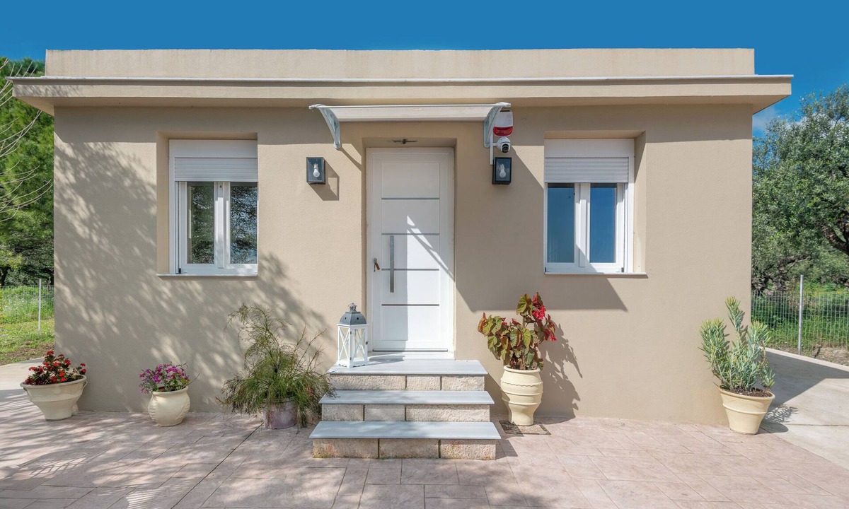 Romirion House | Charming 2-bedroom country house in Zakynthos