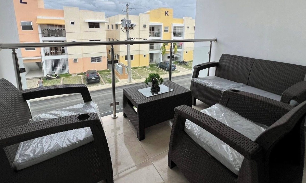 La Vega Province House | Charming 3-bedroom apartment with AC, WiFi and Parking in La Vega, Dominican Rep