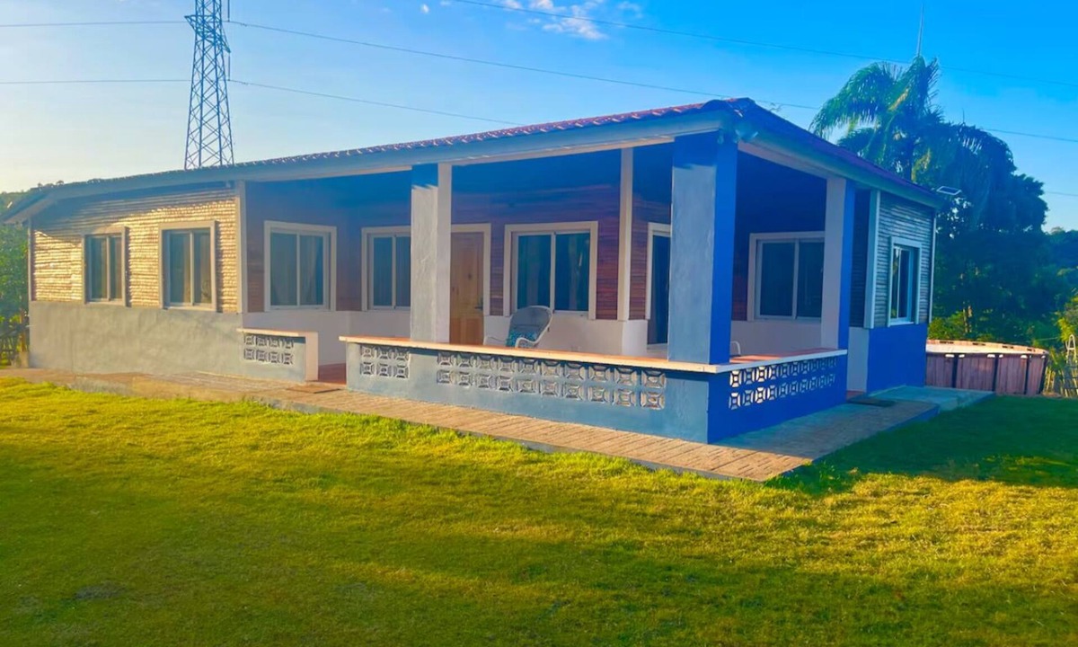 Cabrera Cabin | Charming 3-bedroom cabin with WiFi and AC in enchanting Rio San Juan