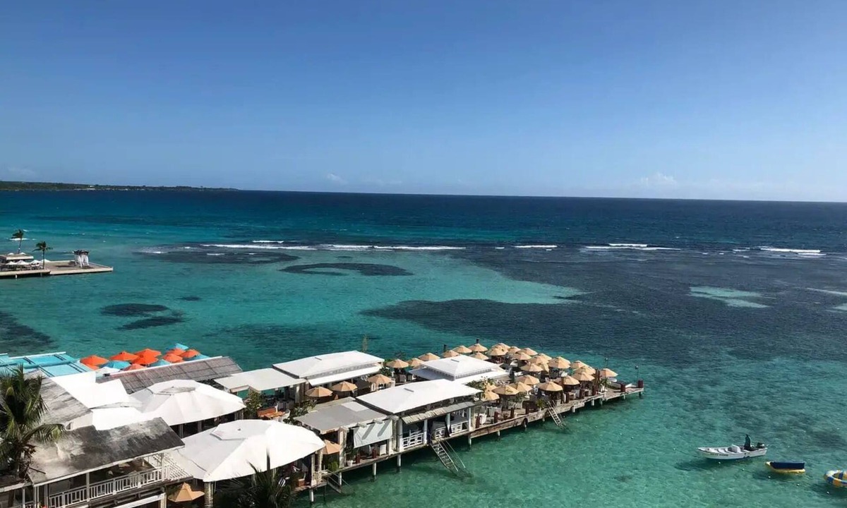 Reparto Ibarra Condo | Charming condo with AC in welcoming Boca Chica
