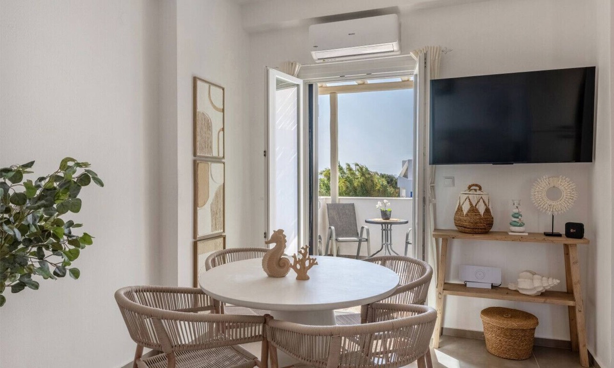 Pounta House | Charming House Near Pounda Beach & Kite Surfing Spot