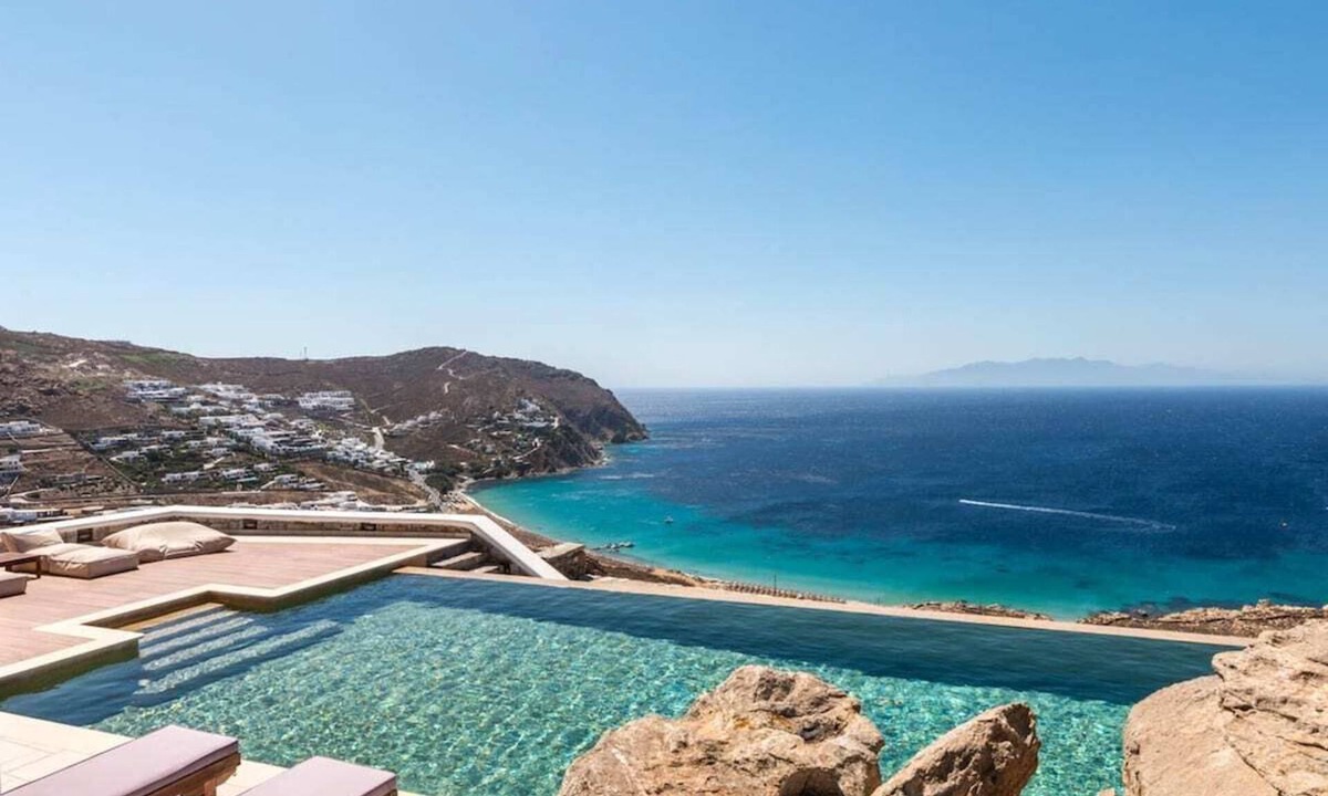 Elia Villa | Chef included by Fantasia Villas: Elia Villas 35 bedrooms