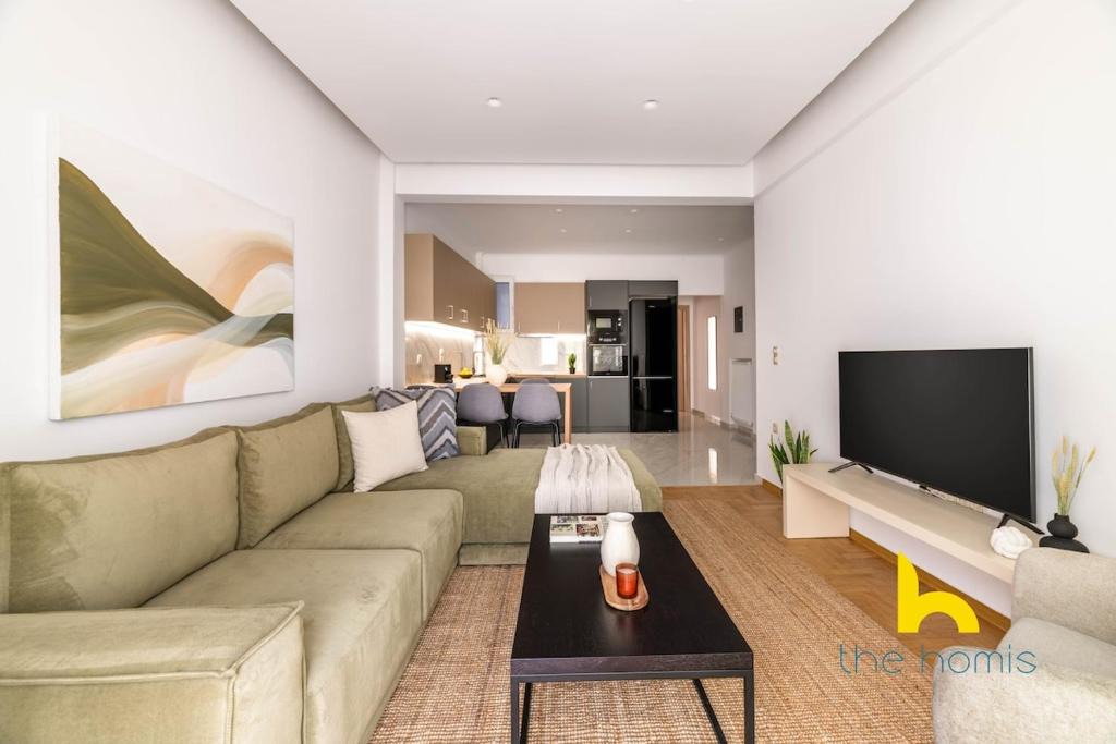 Filopappou Apartment | Chic Koukaki Haven Steps to Metro & Acropolis!