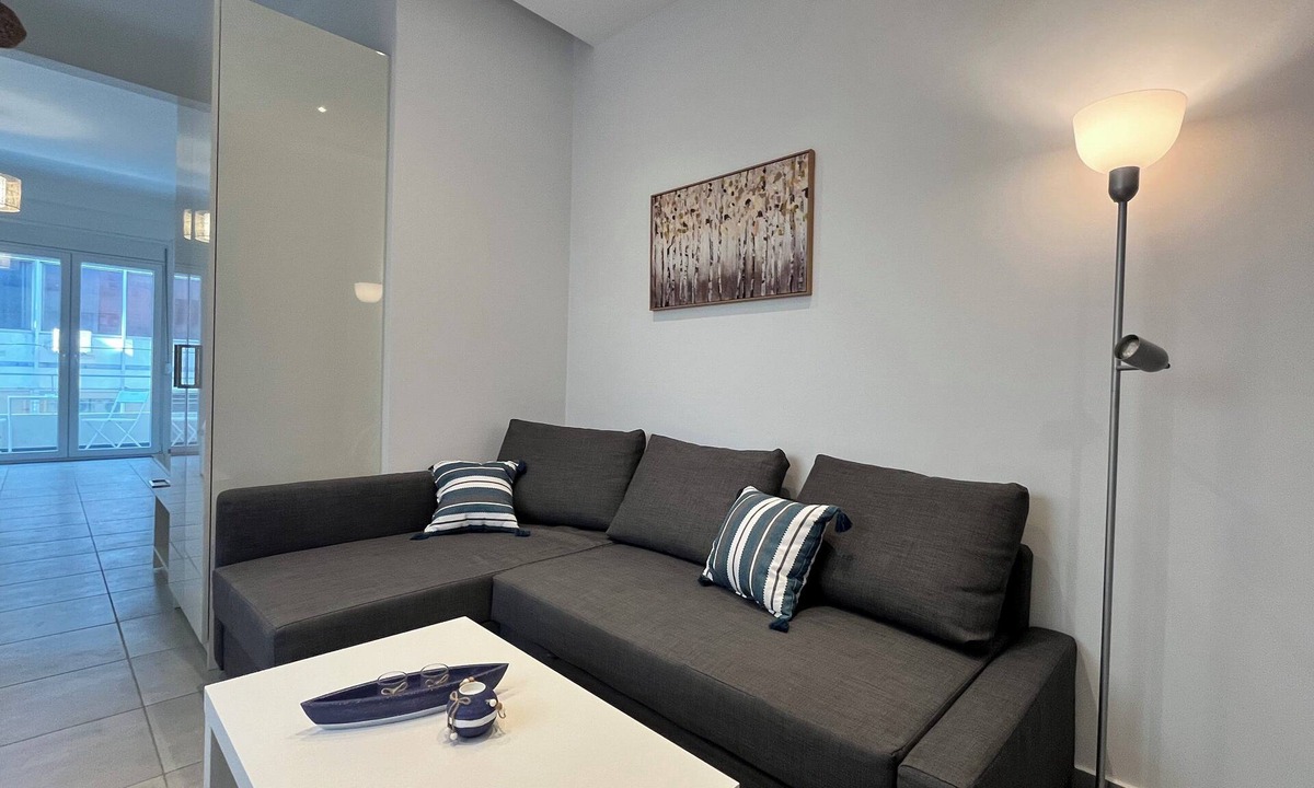 Omonia Apartment | Chic Studio in the Heart of the City