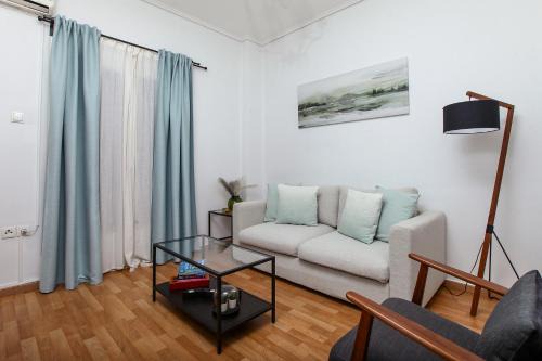 Filopappou Apartment | Chiki Cassa
