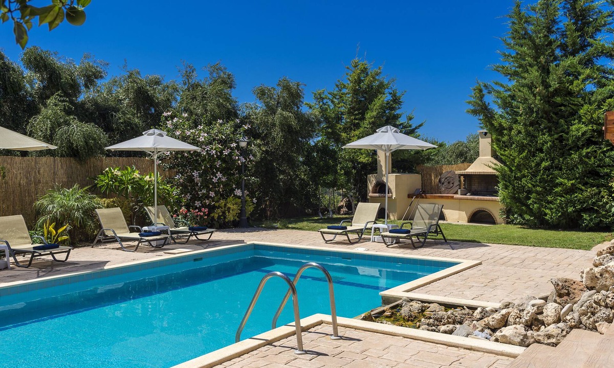 Asteri Villa | Citrus villa - Private pool-Family friendly- 5' from Beach-Close to attractions