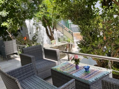 Archangelos House | Cleopatra's House Apartments