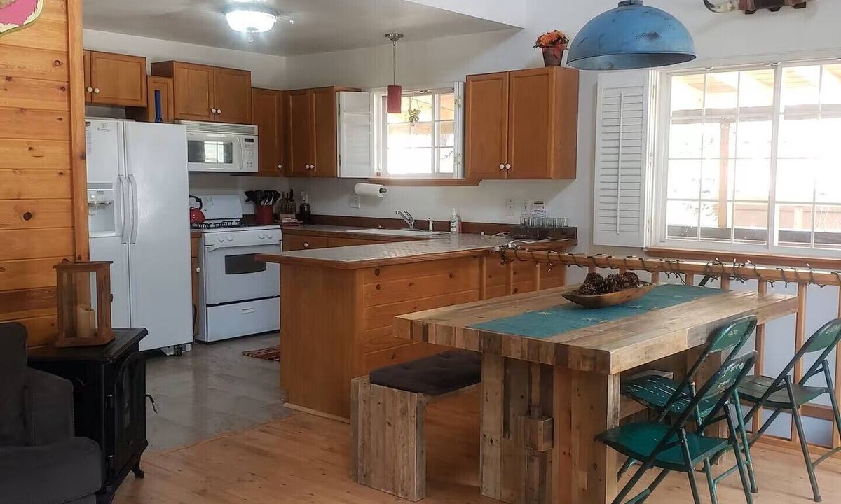 Cloudcroft Cabin | Cloudtree- Mountain Views & Wildlife Cozy 2-Bedrm/6 Person Cloudcroft Retreat