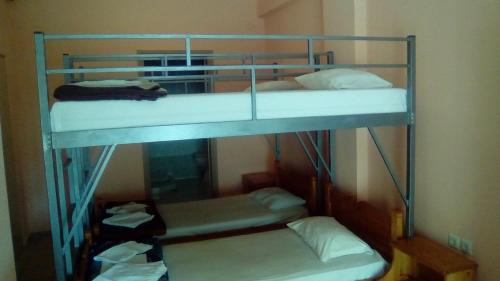 Nea Chora Hostel | Constantinos Budget Beds