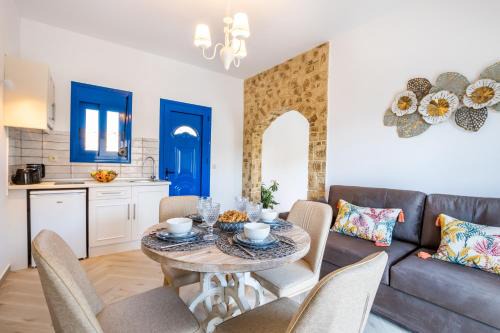 Lefkos Apartment | Corali Studios