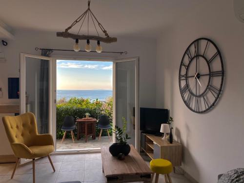 Pentati Apartment | Coralli Pentati 2 "Dimitris Apartments"