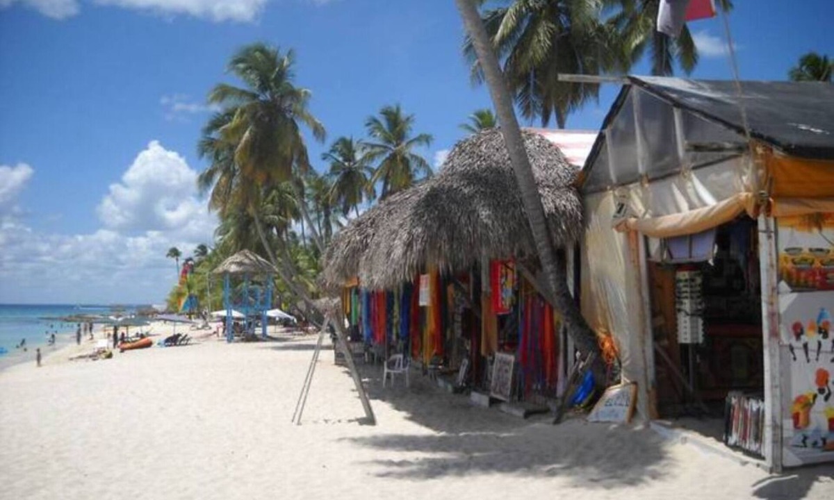 Dominicus Apartment | Cozy Apartment with 24/7 pool - 5-10 min walk to Beach, Clubs, activities!