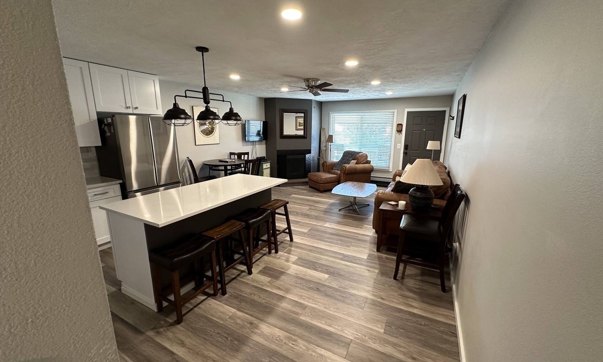 Fraser Condo | Cozy Top Floor Unit, Mountain Views, Sunsets with Biking and Hiking Trail Access