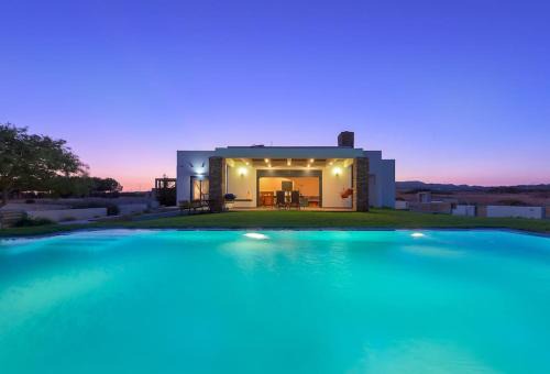 Lahania Villa | Cristelia seafront & pool villa