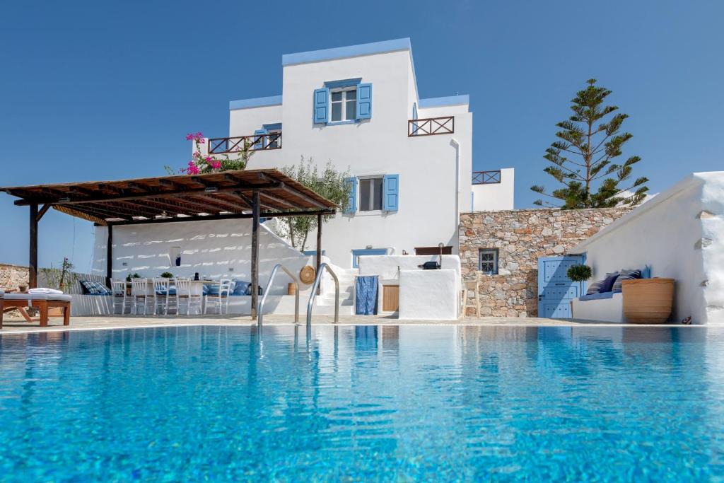 Vissa Villa | Cycladic Aura - Traditional Holiday Cottage