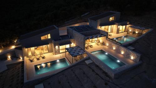 Plomari Villa | DAELIA Villas