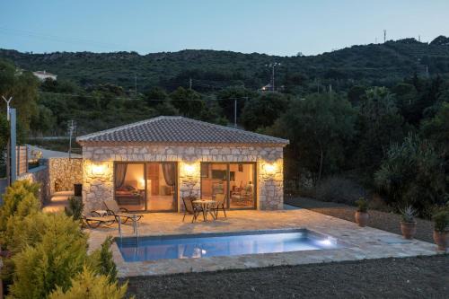 Vasilikos Villa | David's Villas - Private Pool & Scenic Surroundings, by ZanteWize