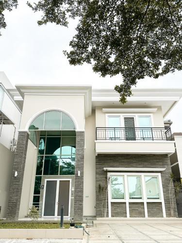 Sukaraja Villa | De Lavender Villa 3