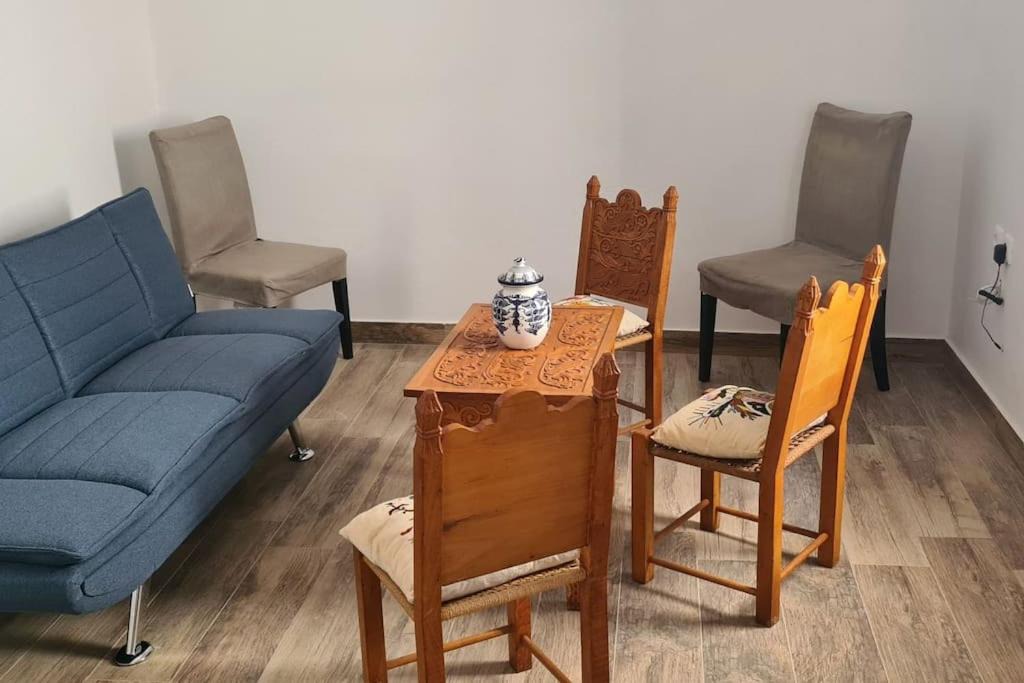 Skiros Apartment | debi's place