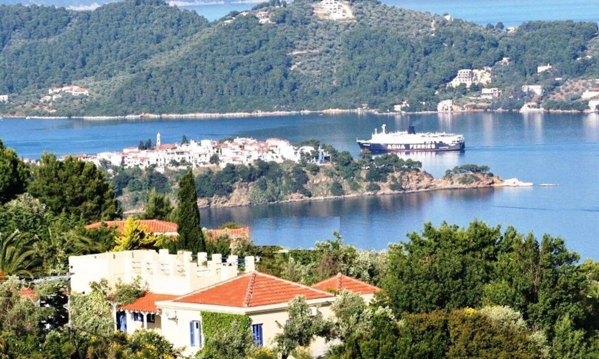 Katsarou Villa | Delightful villa, ideal for 6 - 8; stunning views from terraced garden and pool