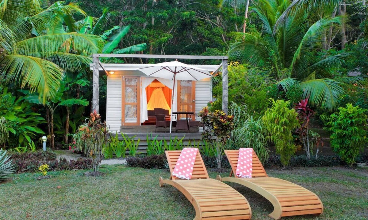 Na Sau Bay House | Deluxe Oceanfront Villa with indoor and outdoor private shower and private deck.