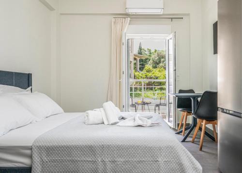 Lefkogeia Apartment | Demar Studios
