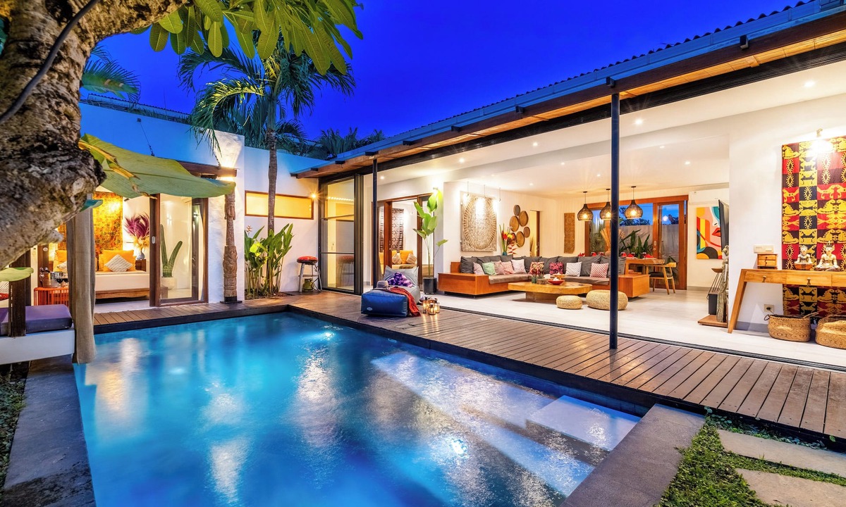 Kerobokan Villa | Designer 3BR w/Private Pool 5' drive @Beach BBQ Facility Seminyak–Canggu