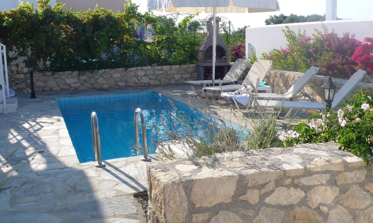 Kirianna House | Detached Holiday Villa with private pool in Loutra, Crete