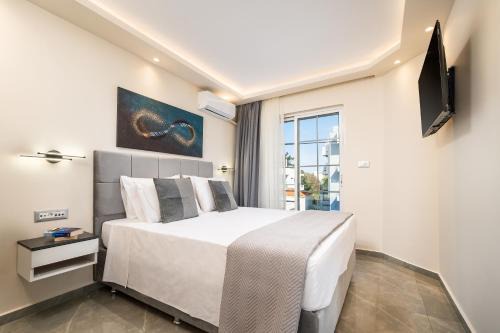Lambi Apartment | Diamante Del Mar Phaedra Modern Beachfront Apartment