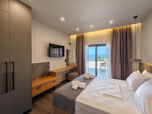 Stoupa House | Dimitra's Studios