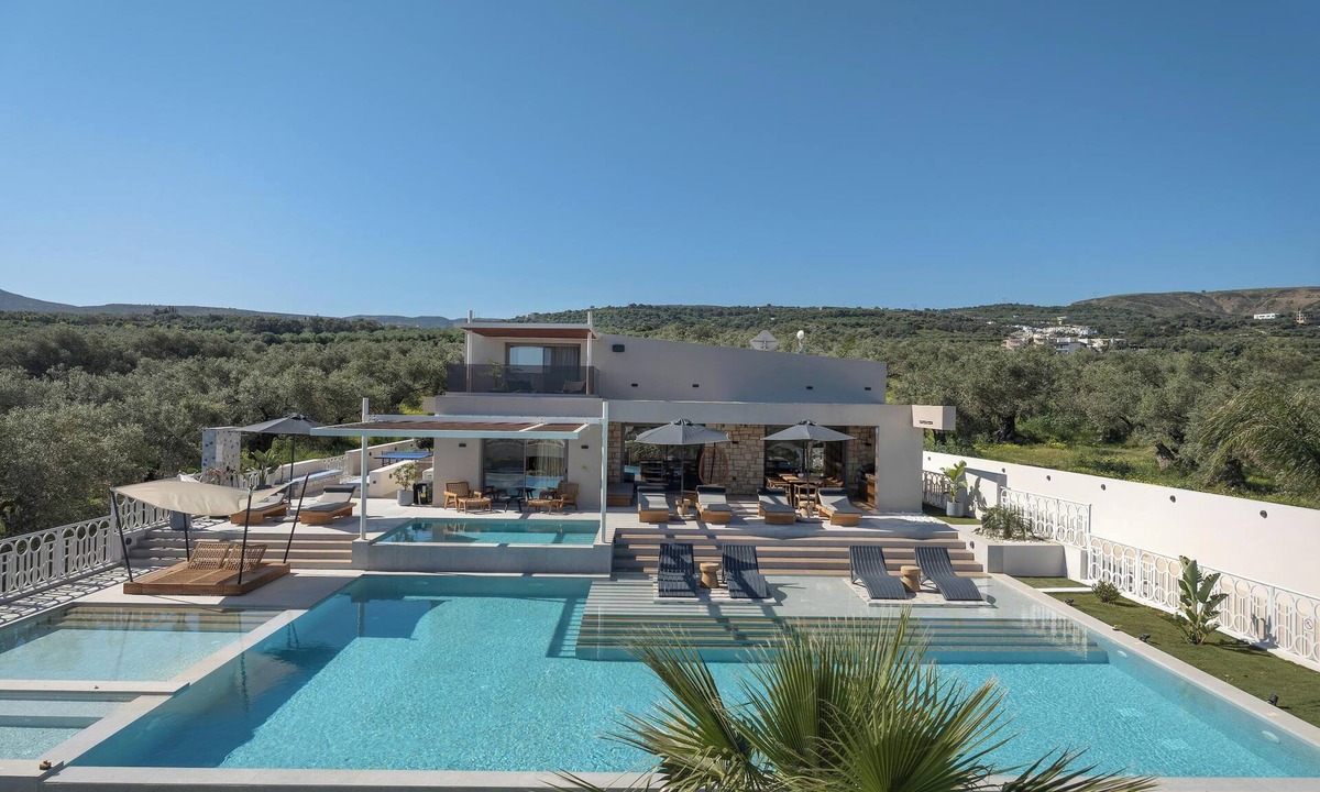 Adele Villa | Dive into Bliss: Summer Oasis of Elegance & Joy