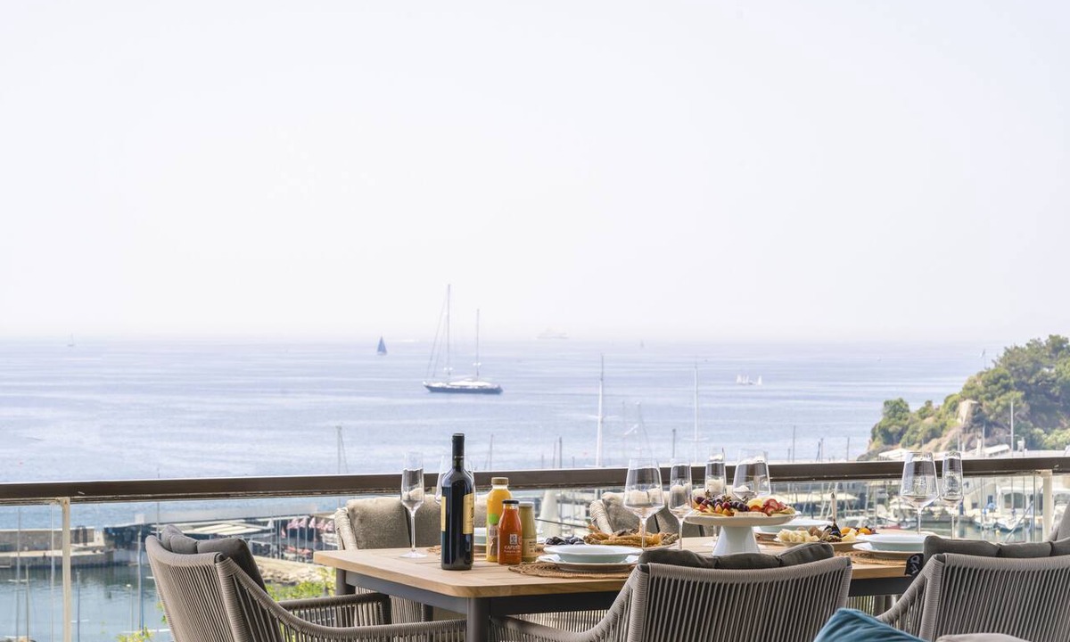 Piraeus Apartment | Divine Residence, a SeaView Retreat