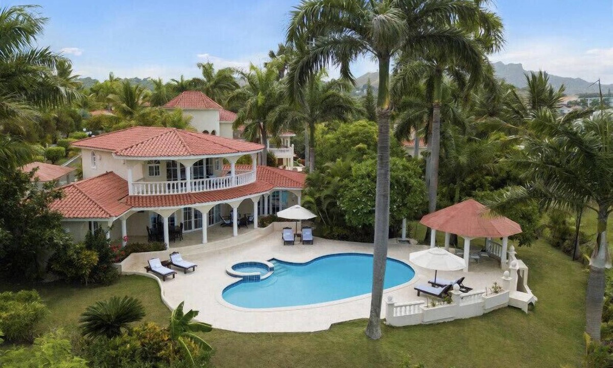 Cofresi Villa | Dominican Luxury 6BR Villa – Private Pool, VIP All-Incl., Free Airport Transfers