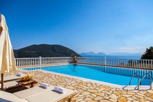 Evgiros Villa | Dream Villa with Seaviews
