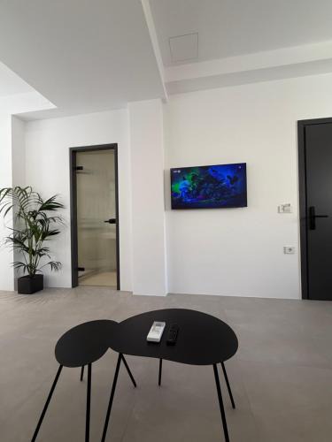 Ermoupoli Apartment | Drop out