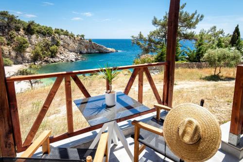 Aliki Apartment | East Coast
