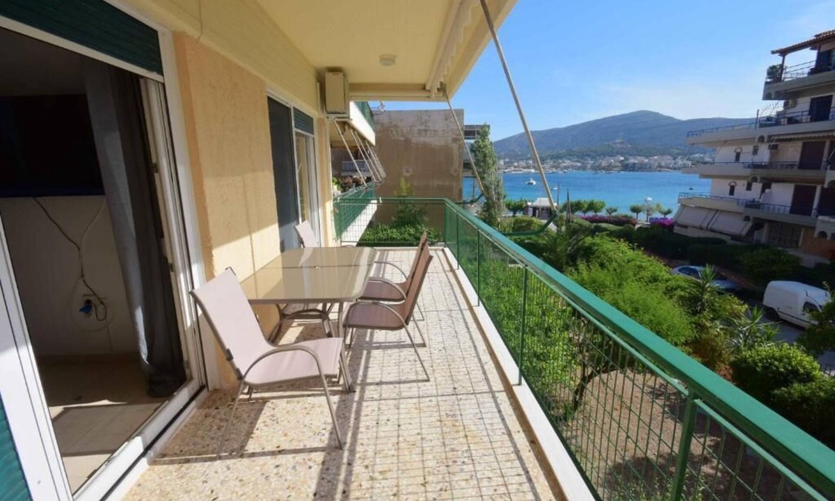 Porto Rafti Apartment | Eclectic Apartment with Stunning Seaview
