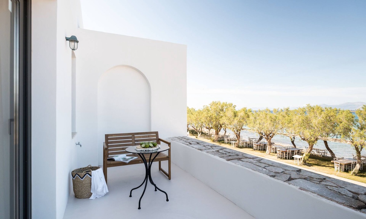 Diakofti Hotel | Eden Kythira