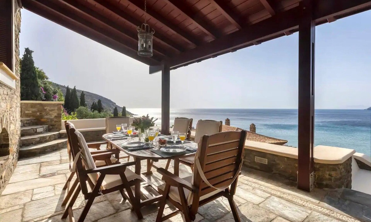 Steniai Villa | Elegant Andros Beach House | Villa Stenies Anatoli | 5 bedrooms