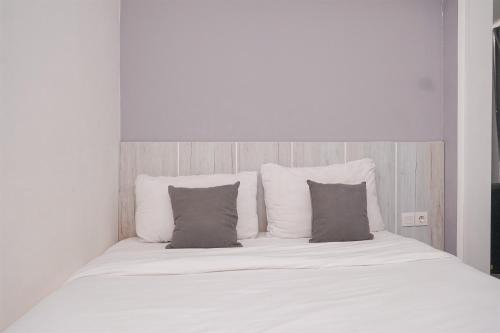 Bumi Serpong Damai Apartment | Elegant Studio at Casa De Parco Apartment By Travelio