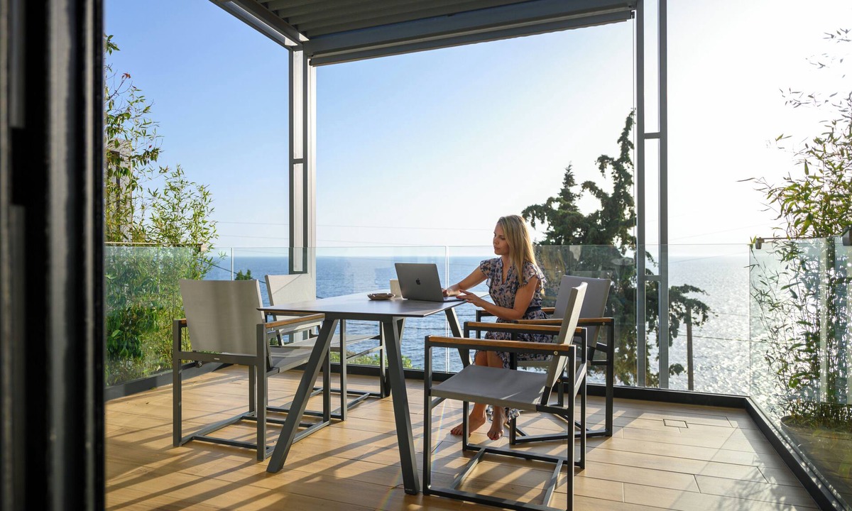 Lefktron Hotel | ELIA Deluxe Studio Suite, Mani Suites