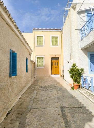 Aegina Town Apartment | Elia Studios