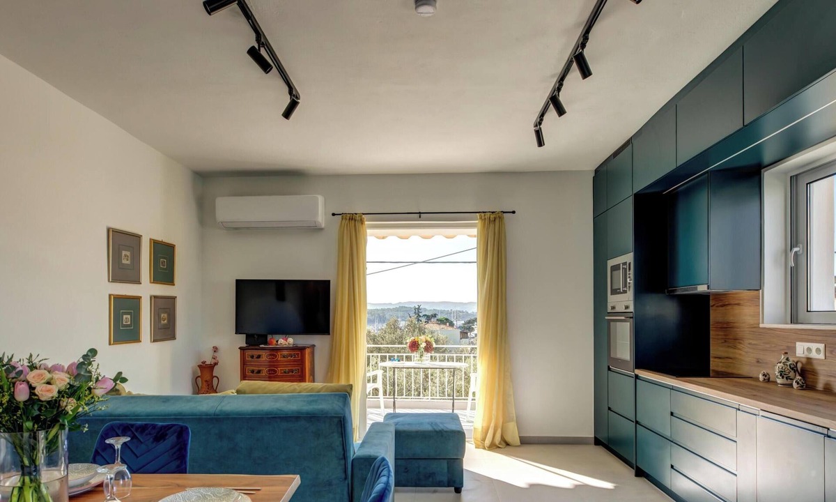 Porto Heli Apartment | Elina’s Place – Cozy 2BR Apartment by the Marina, Apartment