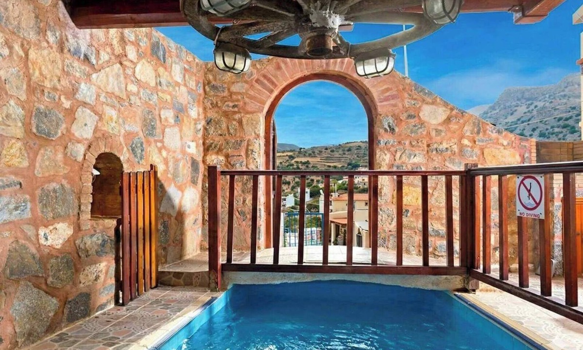 Mavrikiano House | Elounda Monastiri Cretan sea view house with pool