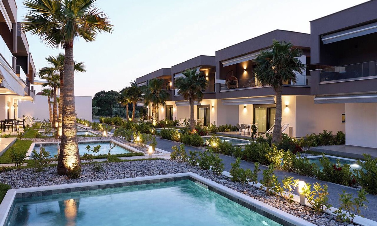 Skala Rachoniou Villa | Emerald Three-Bedroom Villa with Private Pool