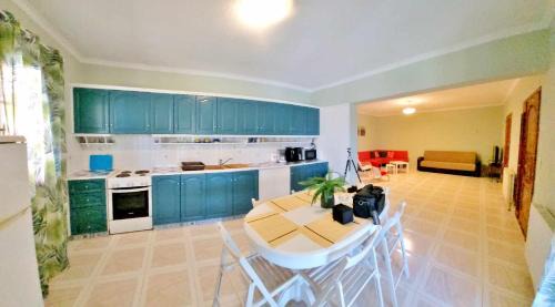 Lassi Apartment | Emma's Studios