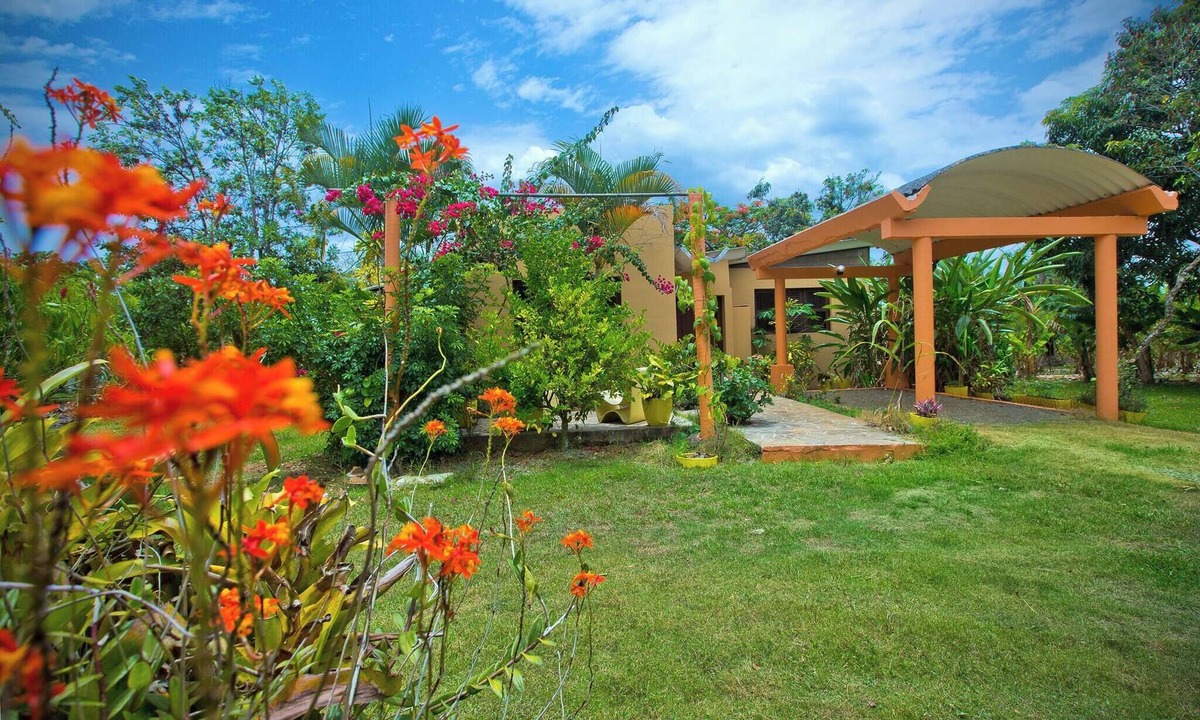 La Vega Province House | Enjoy the Peace and Nature of Jarabacoa