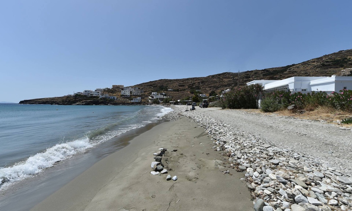 Exomvourgo Cottage | Enjoy your holidays in an excellent seaside home in Kardianni Bay (also known as Giannaki bay)